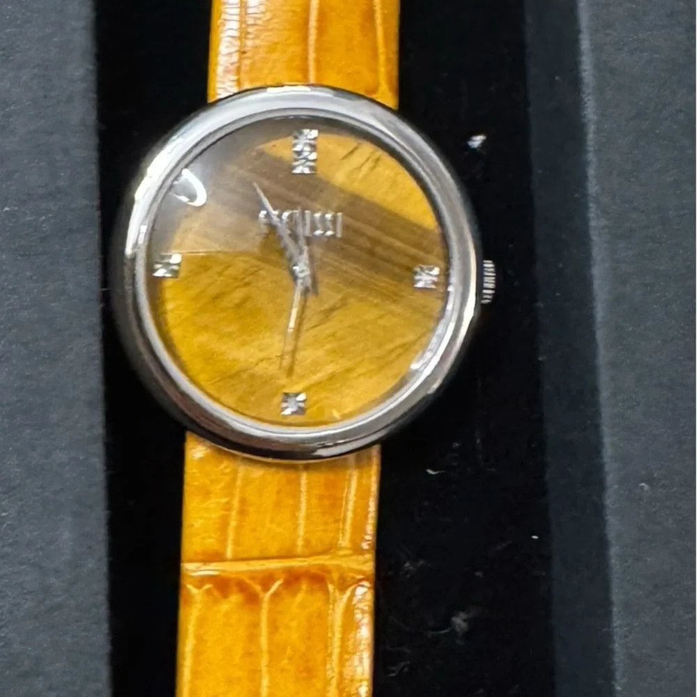 Ecclissi women’s yellow